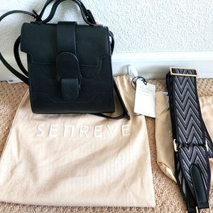 Senreve mini alunna with adjustable statement strap - black